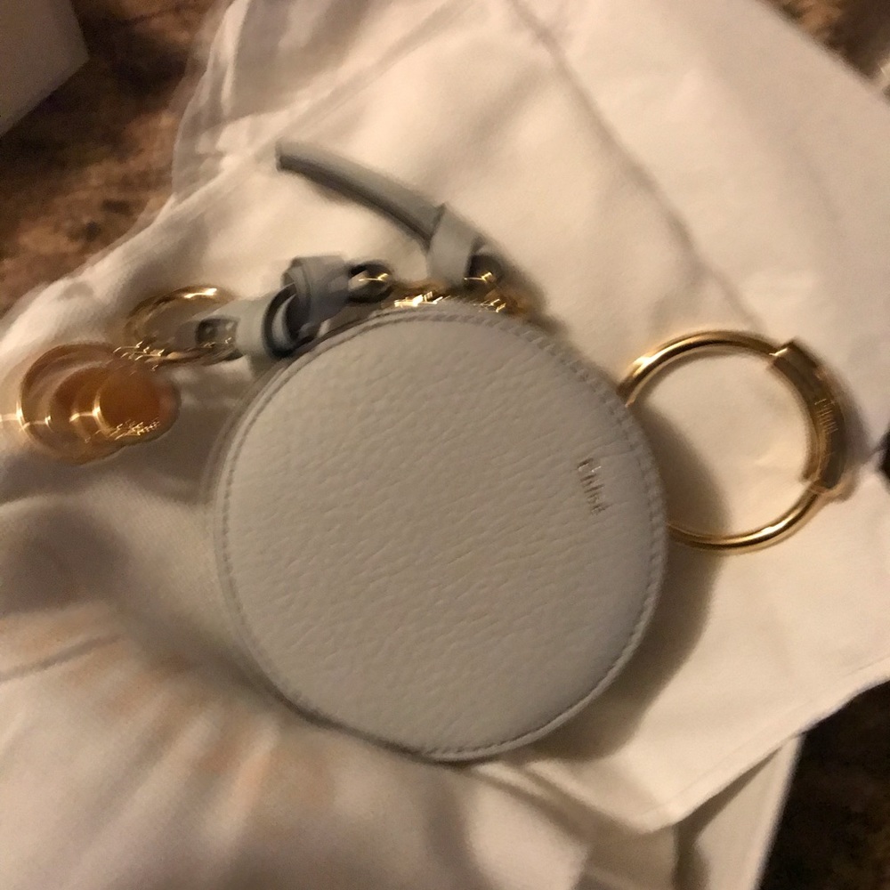 COPY - Round wallet from Chloe